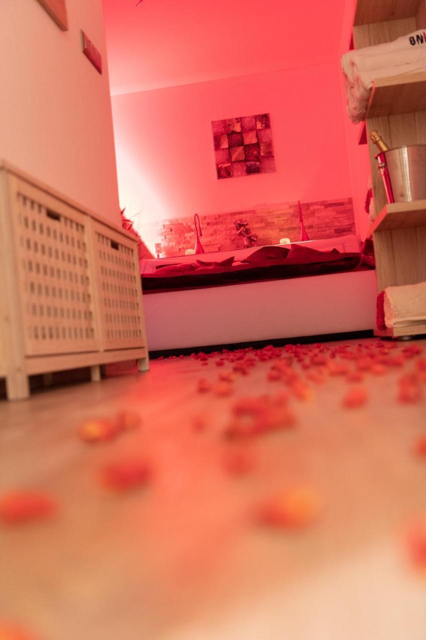 Romanticky Wellness Suite Hotel Heinz Dobris Εξωτερικό φωτογραφία